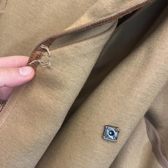Lafayette 148 New York camel cocoon style wool coat (as is missing button) - Picture 7 of 8
